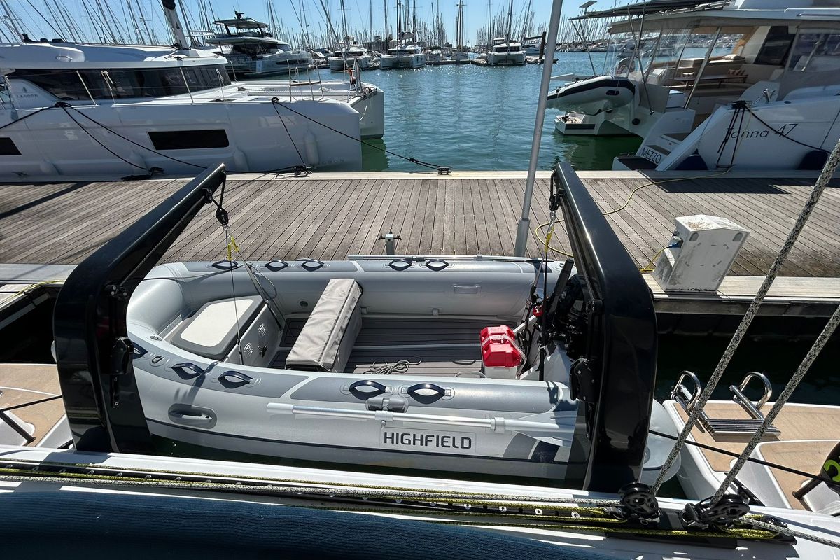 Luna, a Nautitech 48 Open catamaran at Lavreotiki Municipal Unit, Greece