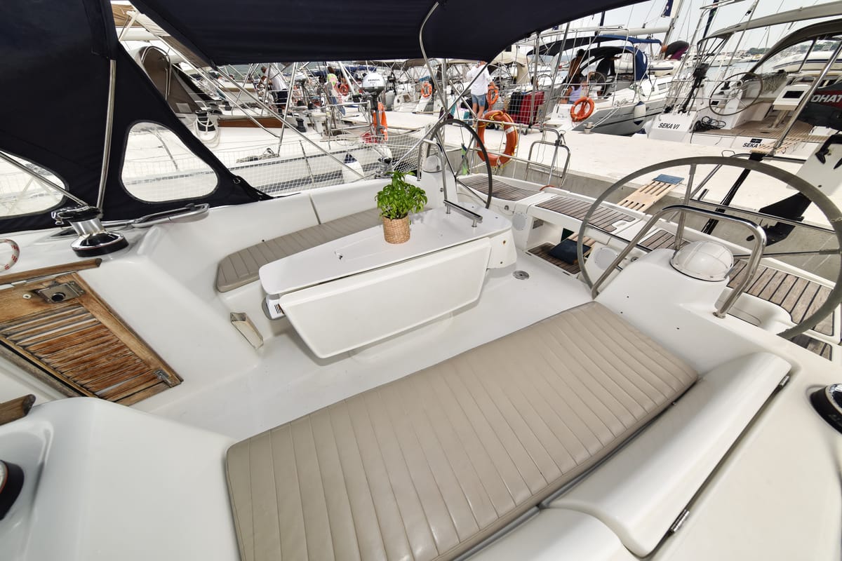 Playmaker, a Beneteau Oceanis 43 sailboat at Općina Sukošan, Croatia