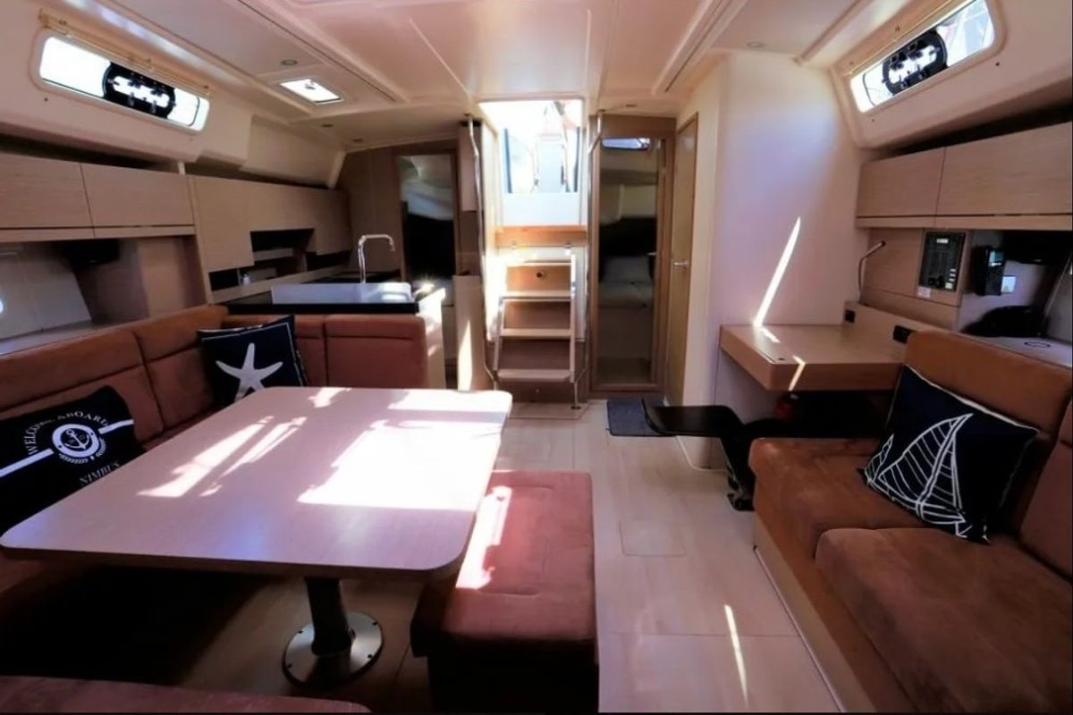 Salon of AF-H458, a Hanse Yachts Hanse 458 sailboat at Athens, Greece