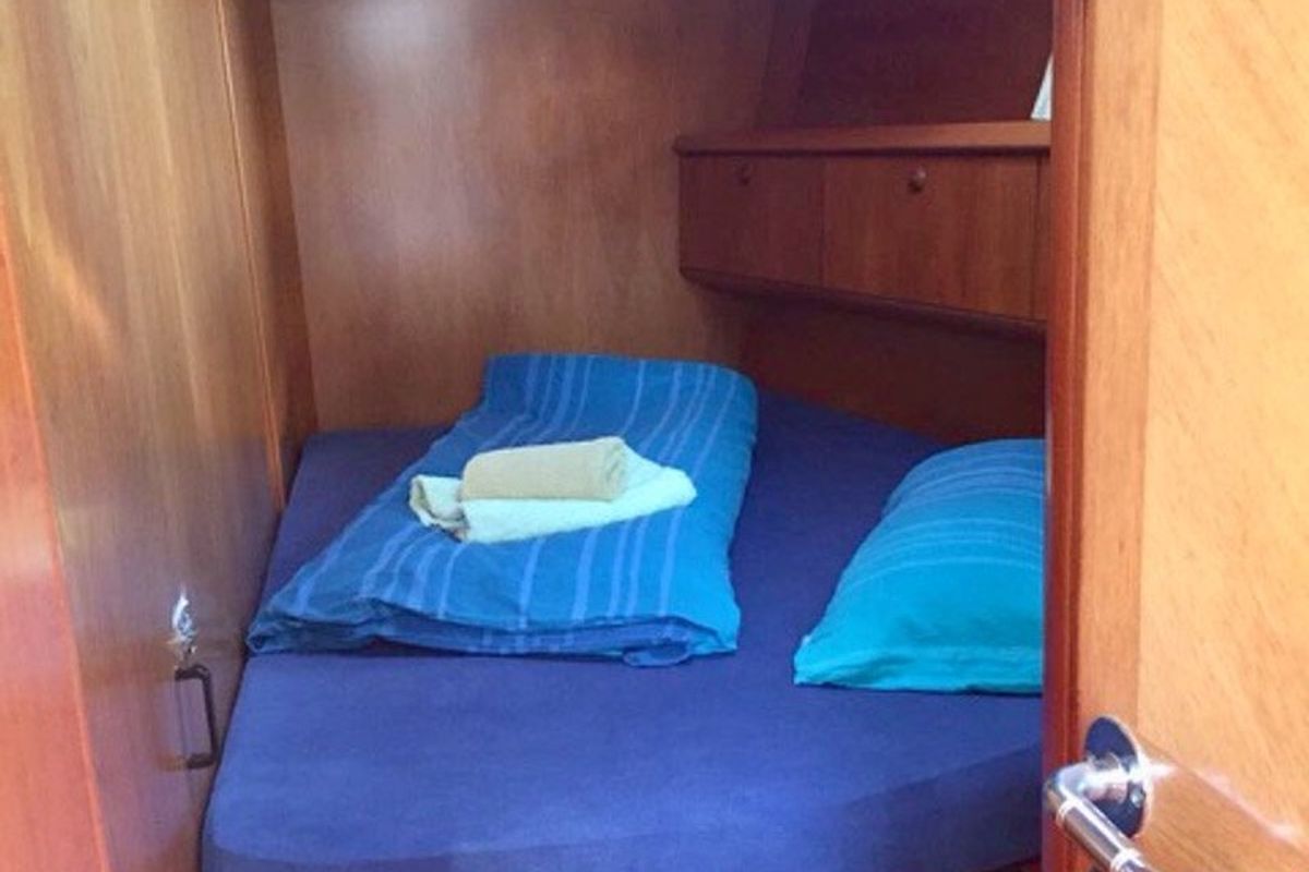 Cabin on Felicita, a Jeanneau Sun Odyssey 54 DS sailboat at Kontokali, Greece