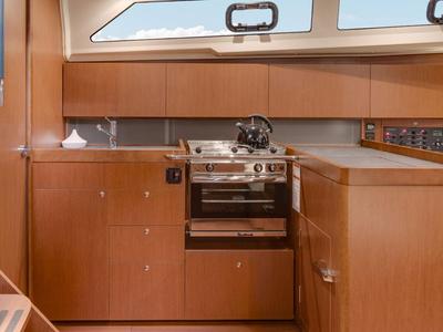 Galley of Sunsail 41.1 Classic, a Beneteau Oceanis 411 sailboat at Procida, Italy