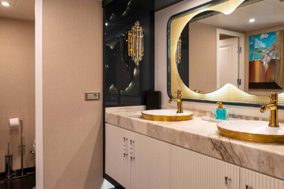 Head on Den Den, a Gulet Luxury Motor Yacht yacht at Bodrum, Turkey
