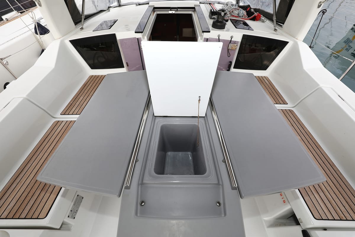 Deck of Dream Course, a Beneteau Oceanis 41.1 sailboat at Grad Vodice, Croatia