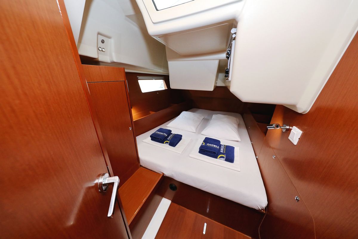 Cabin on Dream Course, a Beneteau Oceanis 41.1 sailboat at Grad Vodice, Croatia