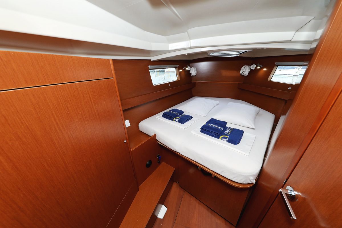 Cabin on Dream Course, a Beneteau Oceanis 41.1 sailboat at Grad Vodice, Croatia