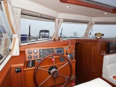 Cockpit of Neptunus, a Gulet Brandsma Luna 40 motorboat at Heukelum, Netherlands