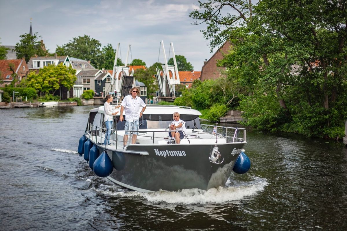 Exterior view of Neptunus, a Gulet Brandsma Luna 40 motorboat at Heukelum, Netherlands