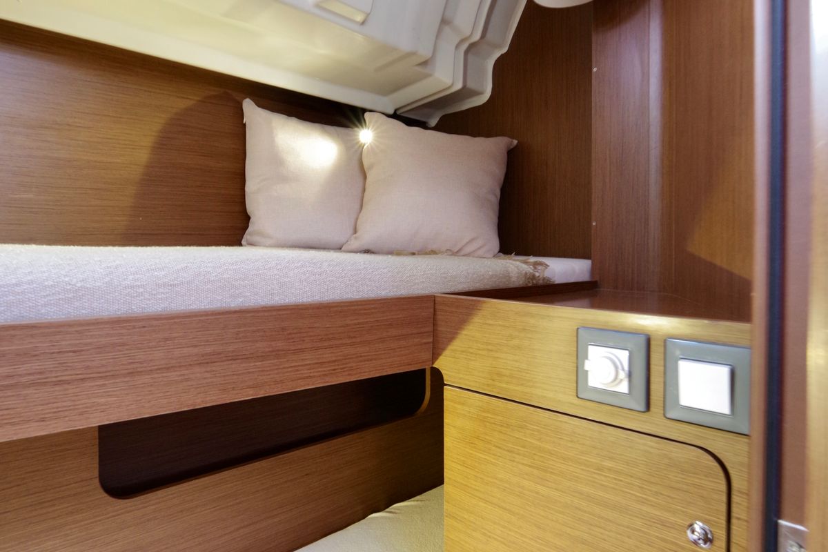 Cabin on Emma, a Beneteau Oceanis 46.1 sailboat at Puntone di Scarlino, Italy