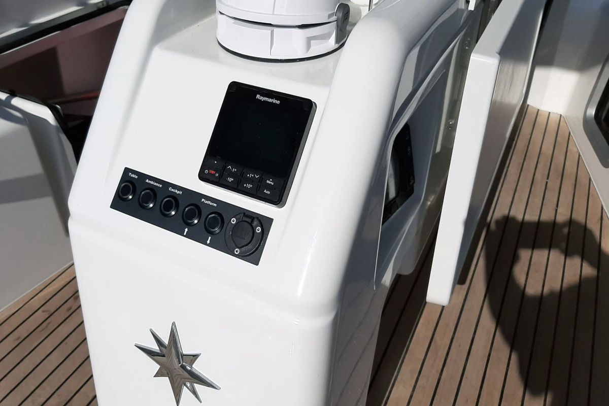 Cockpit of SARAVAH, a Jeanneau Sun Odyssey 410 sailboat at La Favière, France