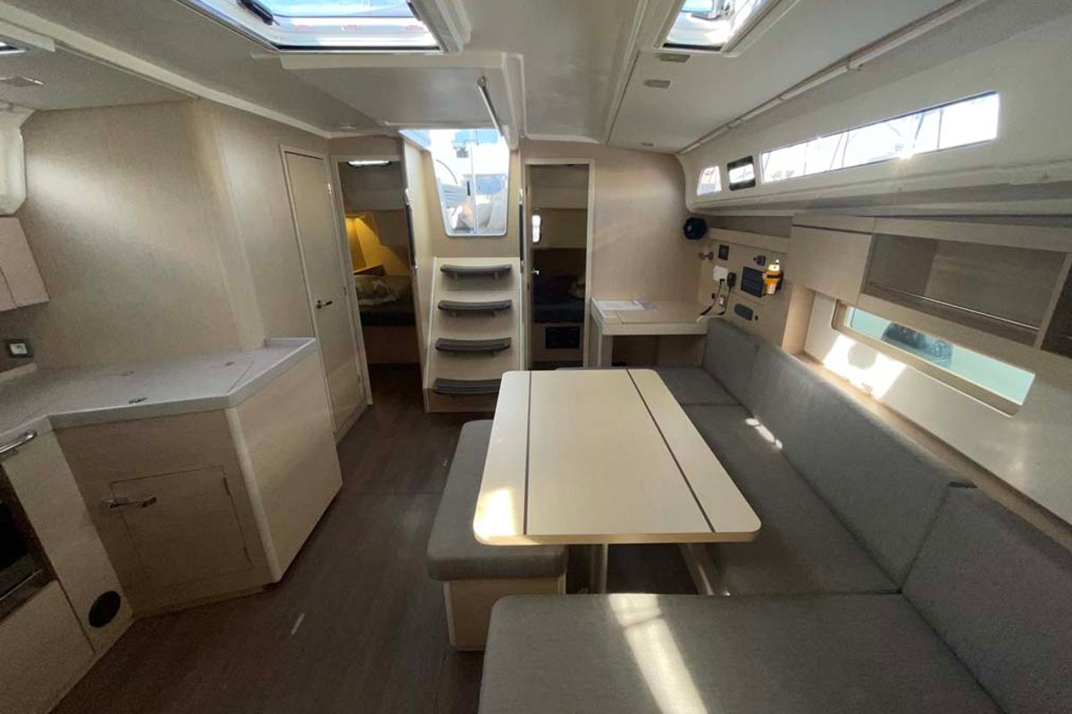 Salon of Star of the Seas, a Beneteau Oceanis 40.1 sailboat at Felanitx, Spain