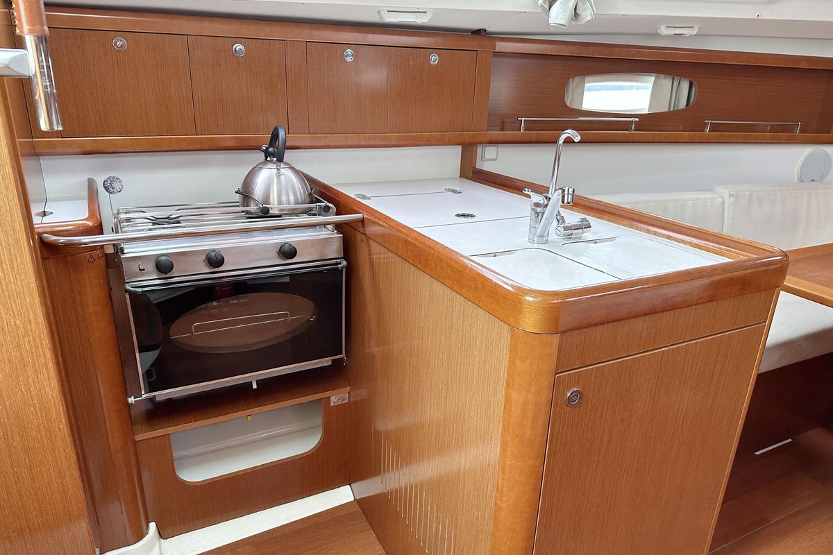 Galley of Poldi, a Beneteau Oceanis 31 sailboat at Heiligenhafen, Germany