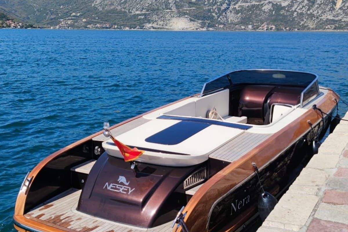 Floor plan of Nera, a Gulet Motorboat motorboat at Herceg Novi, Montenegro