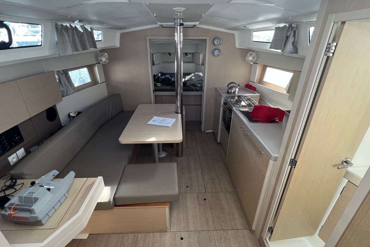 Salon of Houat Else, a Beneteau Oceanis 38 sailboat at Port Navalo, France
