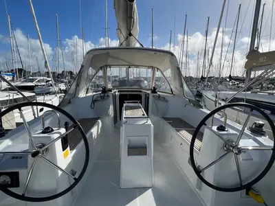 Cockpit of Houat Else, a Beneteau Oceanis 38 sailboat at Port Navalo, France