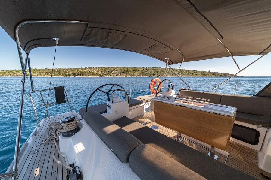 Fivek, a Dufour 460 GL sailboat at Primošten, Croatia