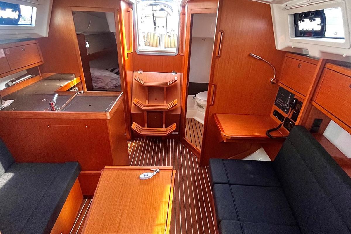Salon of KORA, a Bavaria Cruiser 34 sailboat at Općina Sukošan, Croatia