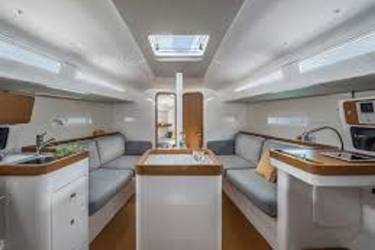 Salon of OSICA, a Beneteau First 36 sailboat at Izola / Isola, Slovenia