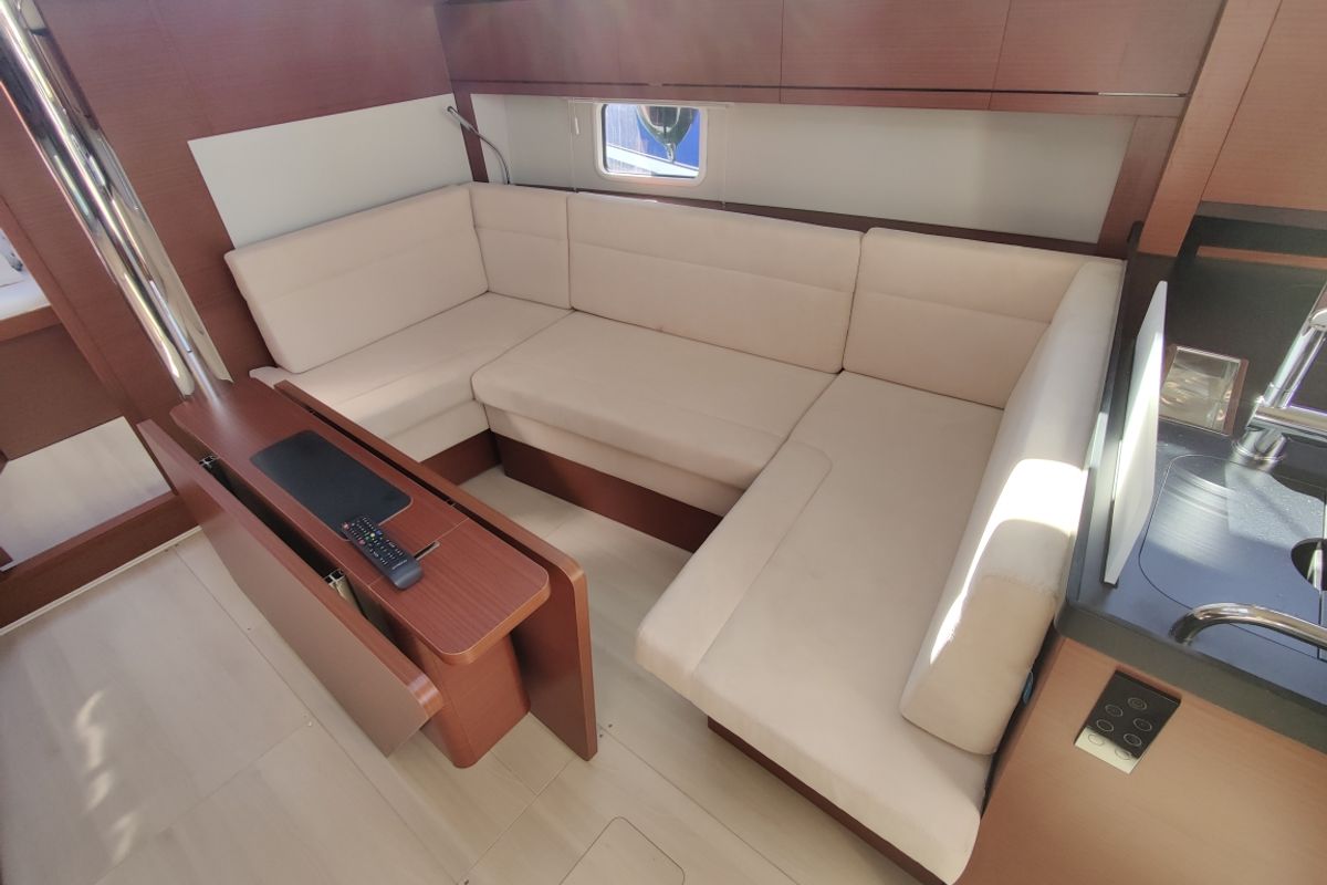 Galley of Tina, a Hanse Yachts Hanse 418 sailboat at Općina Sukošan, Croatia