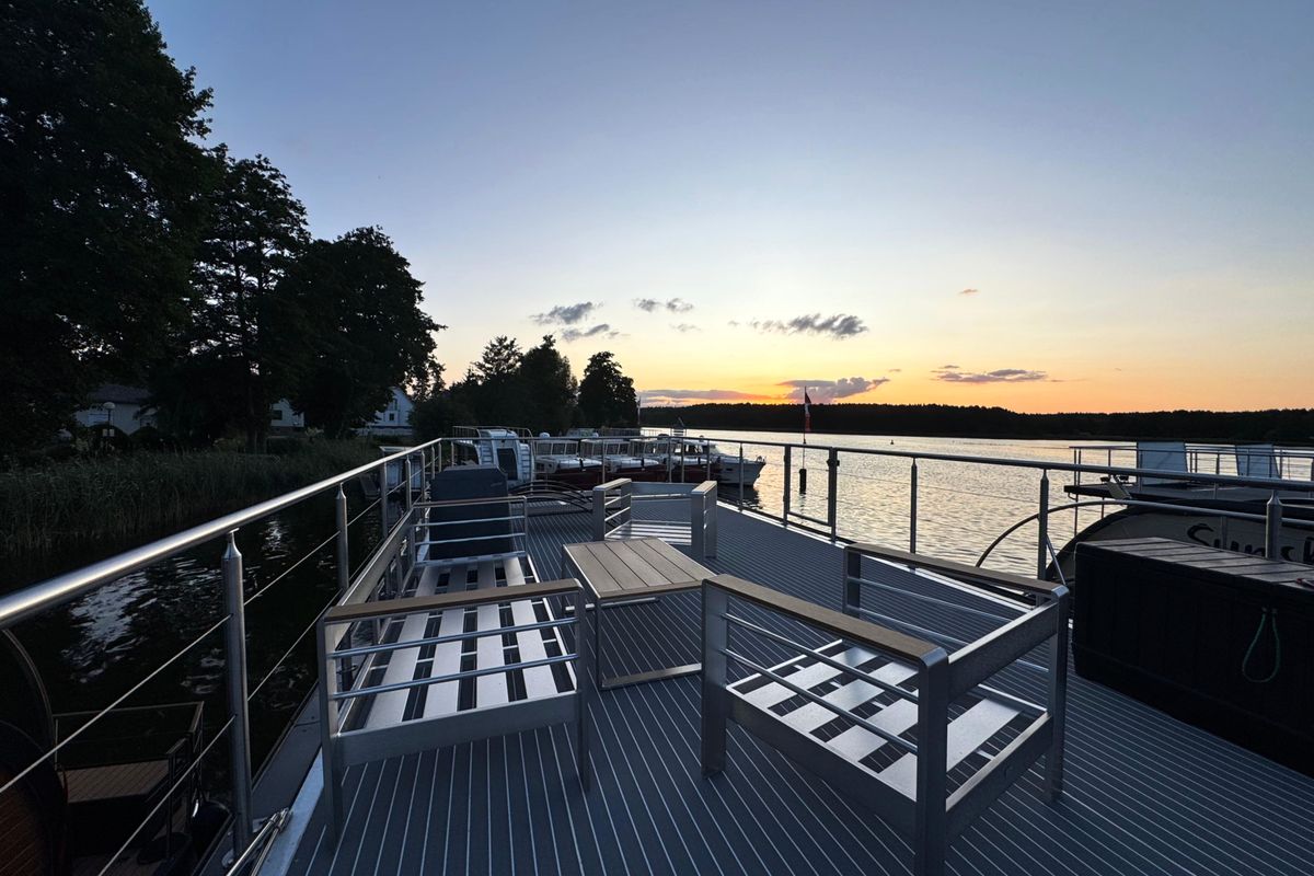 Deck of Roxy, a Woma D13 motorboat at Fürstenberg/Havel, Germany
