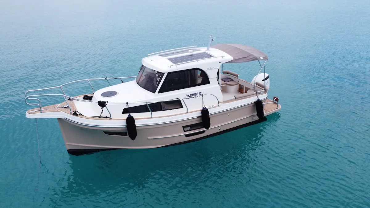 Exterior view of H7 - Nelly, a Leidi 800R motorboat at Grad Pula, Croatia