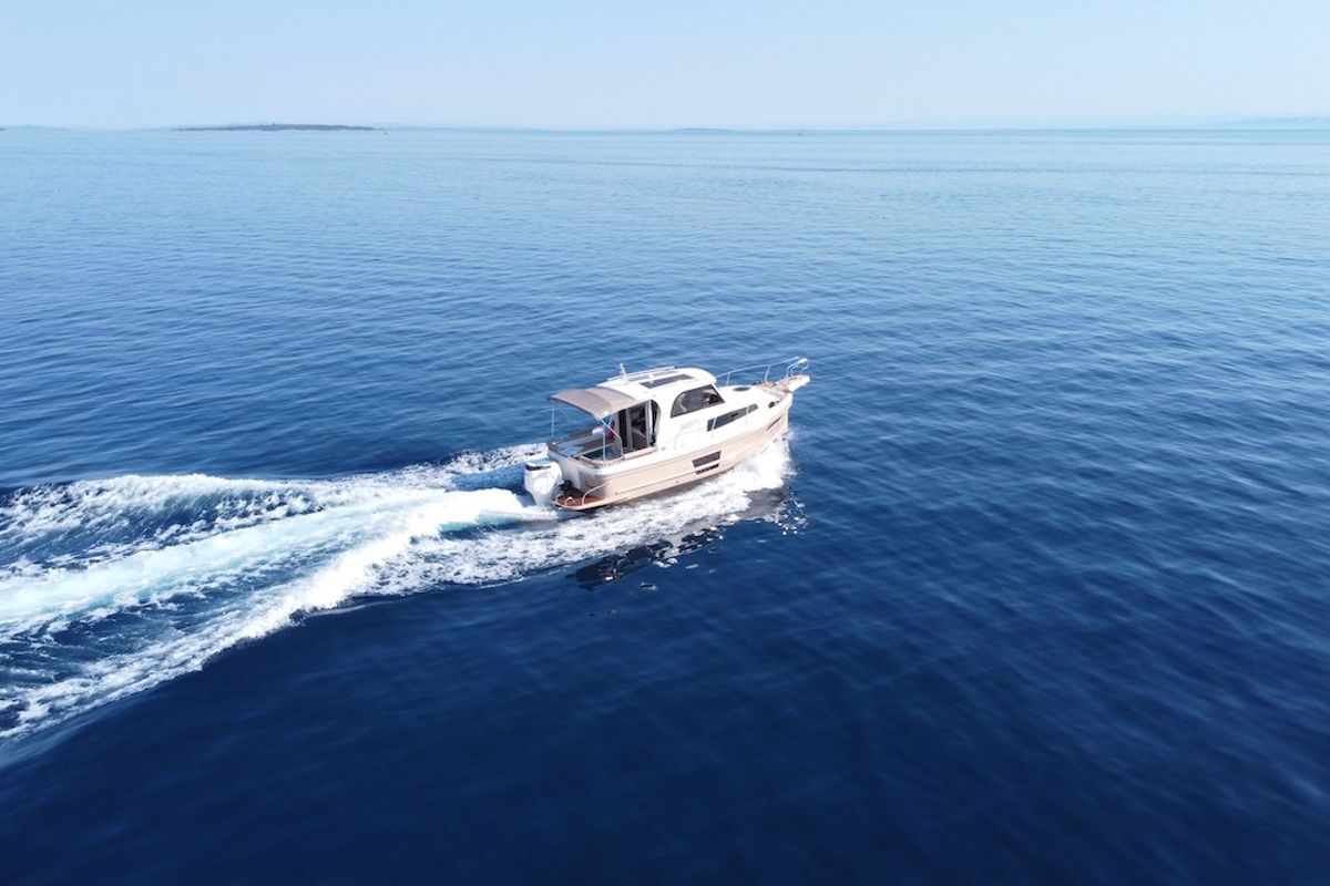 Exterior view of H7 - Nelly, a Leidi 800R motorboat at Grad Pula, Croatia