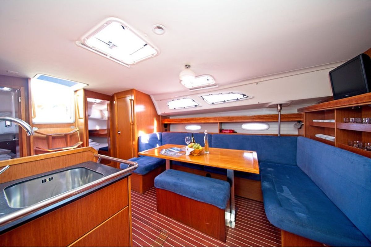 Salon of MH 22, a Bavaria 51 Cruiser sailboat at Murter, Croatia