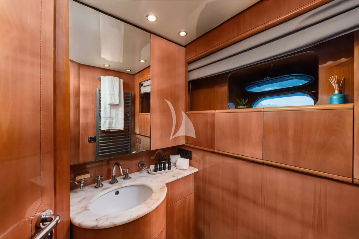 Head on Dream, a Gulet Arno Leopard 27 yacht at Athens, Greece