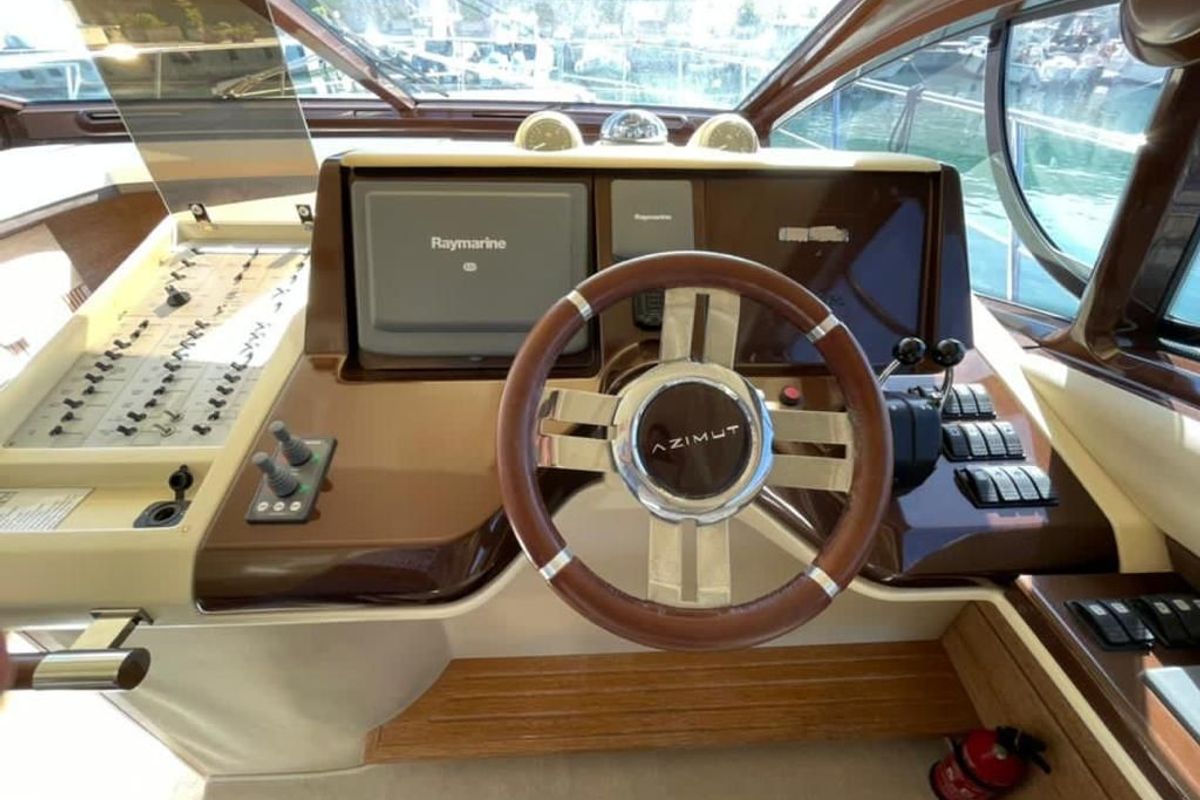 Cockpit of Kecalu, a Azimut 47 motorboat at Primošten, Croatia