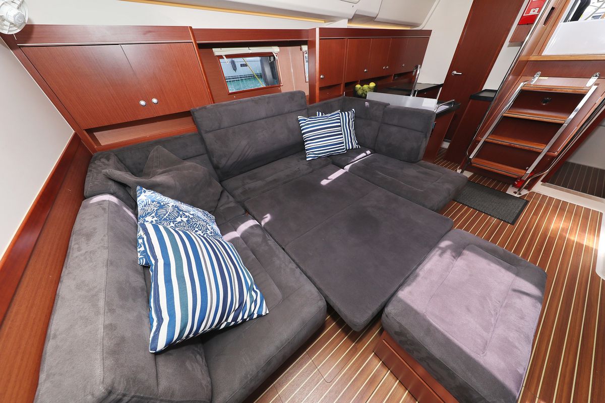 Salon of Bare Necessities, a Hanse Yachts Hanse 455 sailboat at Grad Kaštela, Croatia