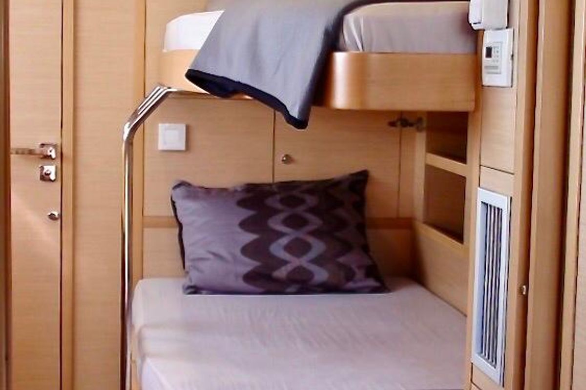 Cabin on Camaron, a Lagoon 620 catamaran at Bodrum, Turkey
