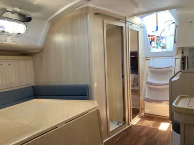 Salon of Damis Jolie, a Delta 365 sailboat at Paraty, Brazil