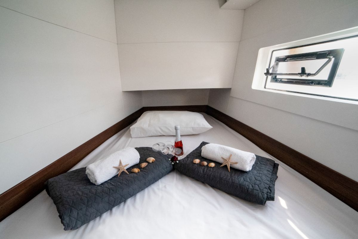 Cabin on Il Vento, a Lagoon 40 catamaran at Gouvia, Greece