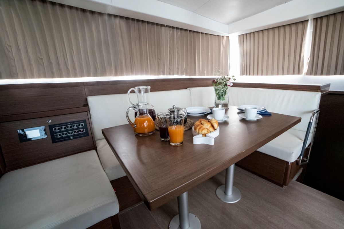 Salon of Il Vento, a Lagoon 40 catamaran at Gouvia, Greece