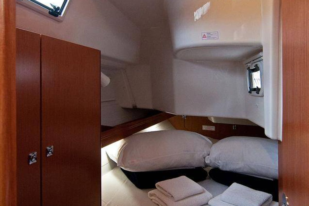 Cabin on Adria Maša, a Bavaria Cruiser 34 sailboat at Split, Croatia
