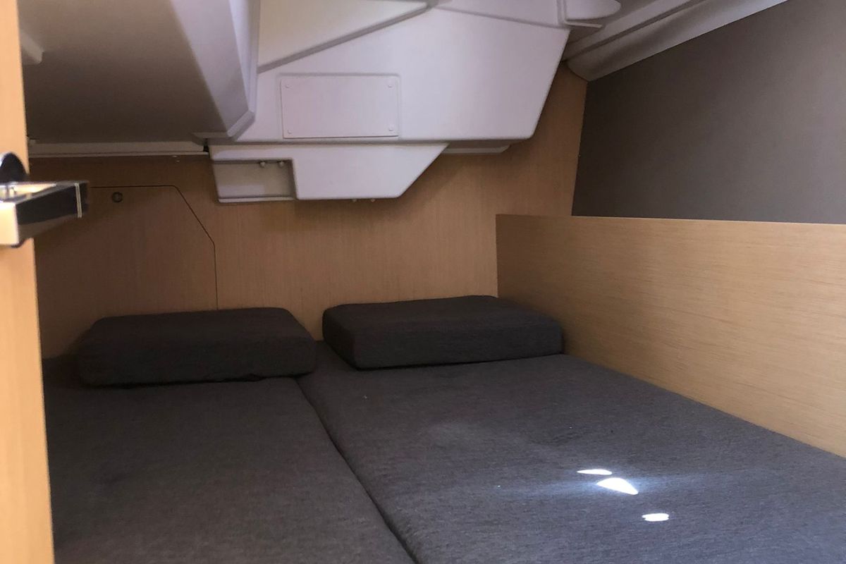 Cabin on Amaral, a Beneteau Oceanis 38 sailboat at Salerno, Italy