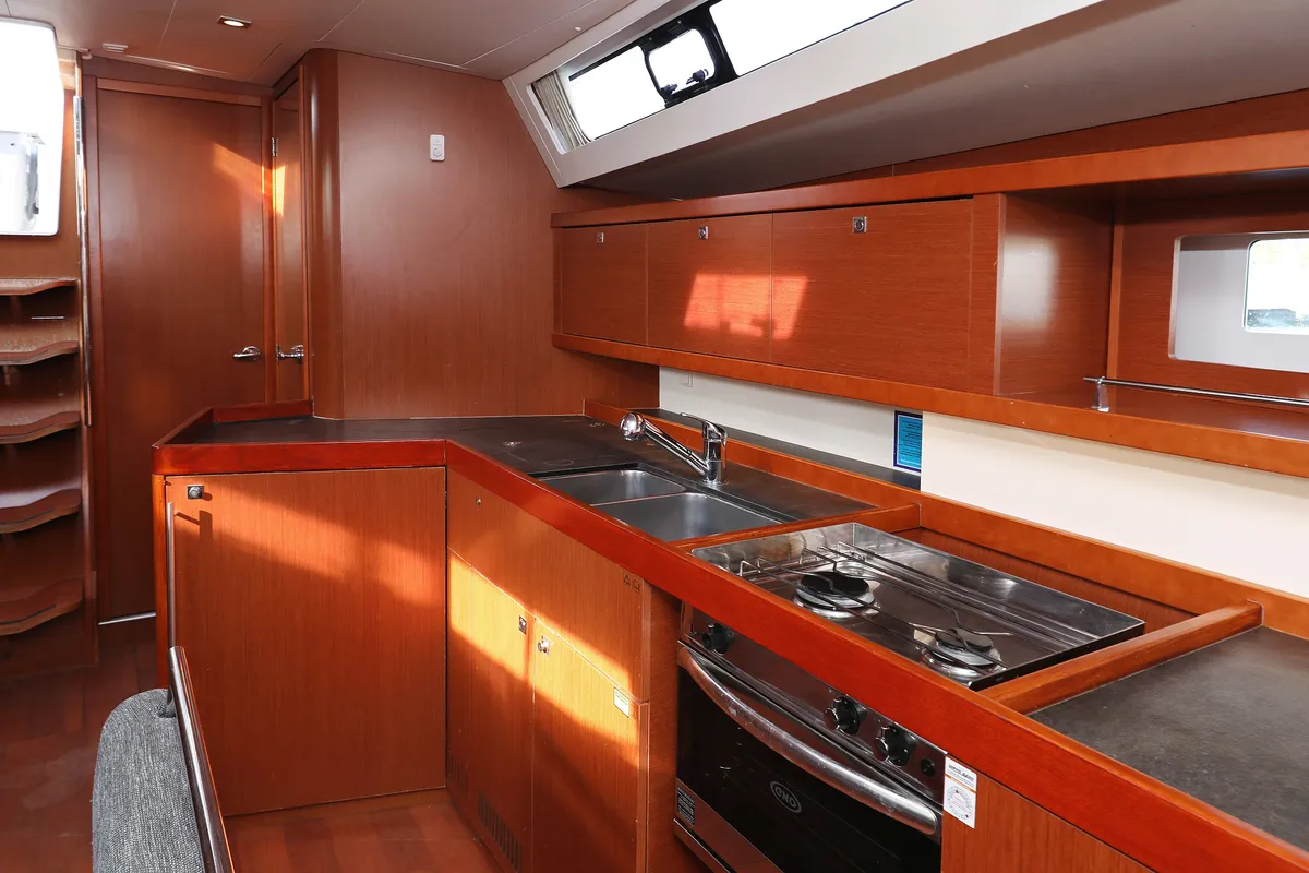 Cabin on Zephyra, a Beneteau Oceanis 45 sailboat at Općina Sukošan, Croatia