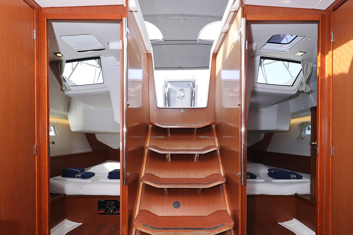 Cabin on Zephyra, a Beneteau Oceanis 45 sailboat at Općina Sukošan, Croatia
