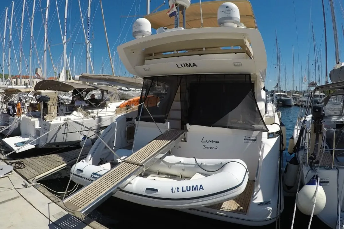 Exterior view of Luma, a Azimut 47 yacht at Grad Šibenik, Croatia