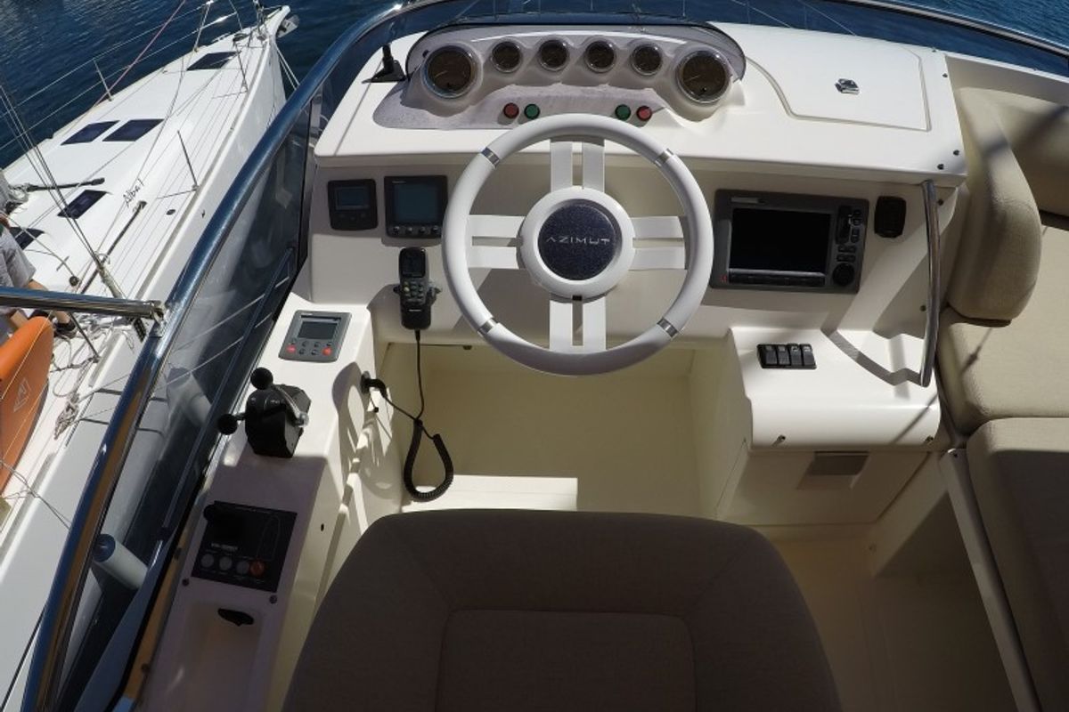 Cockpit of Luma, a Azimut 47 yacht at Grad Šibenik, Croatia