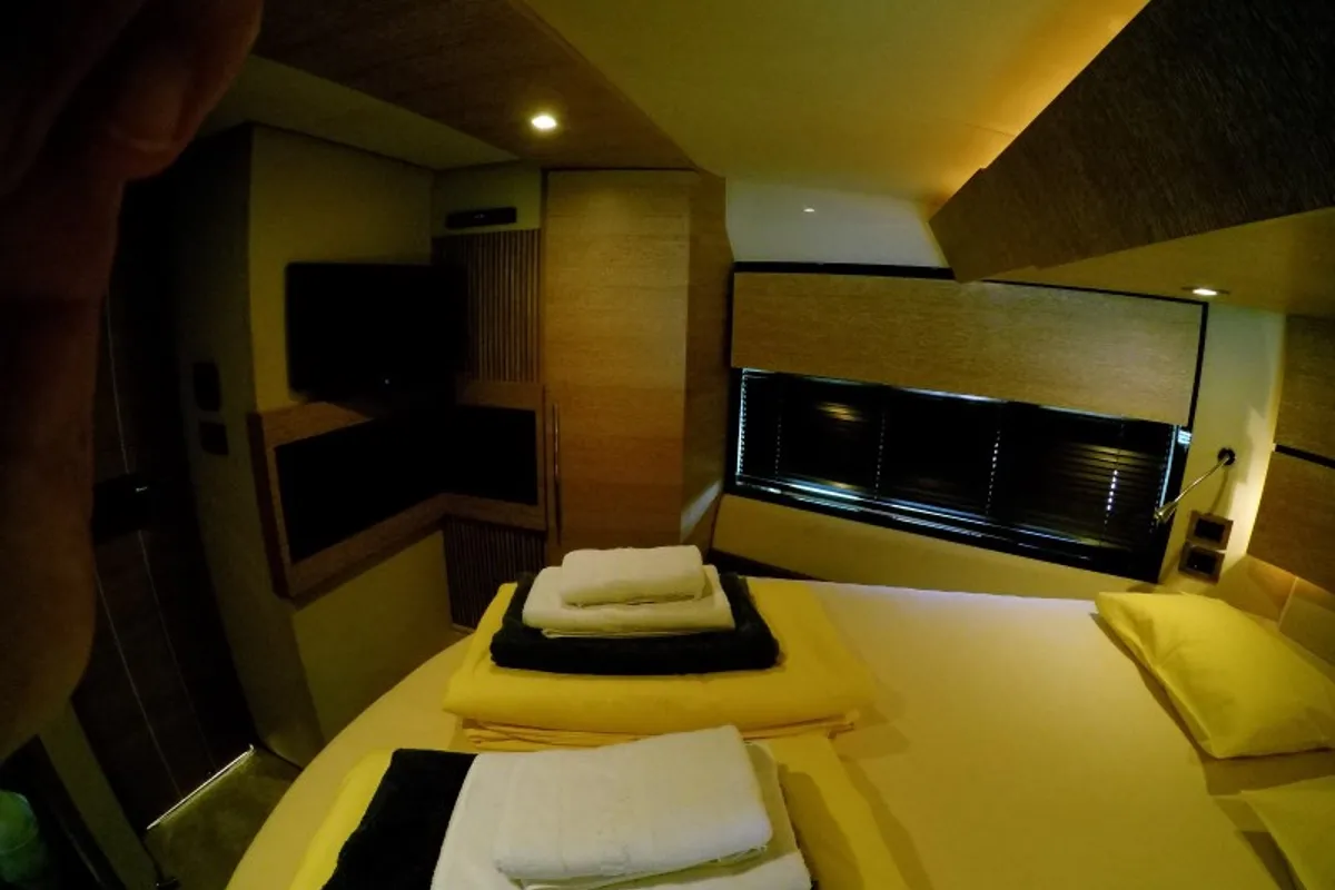 Cabin on Luma, a Azimut 47 yacht at Grad Šibenik, Croatia