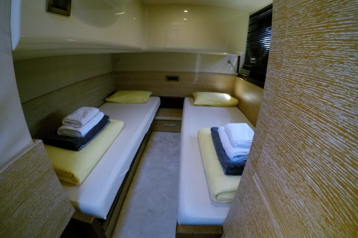 Cabin on Luma, a Azimut 47 yacht at Grad Šibenik, Croatia