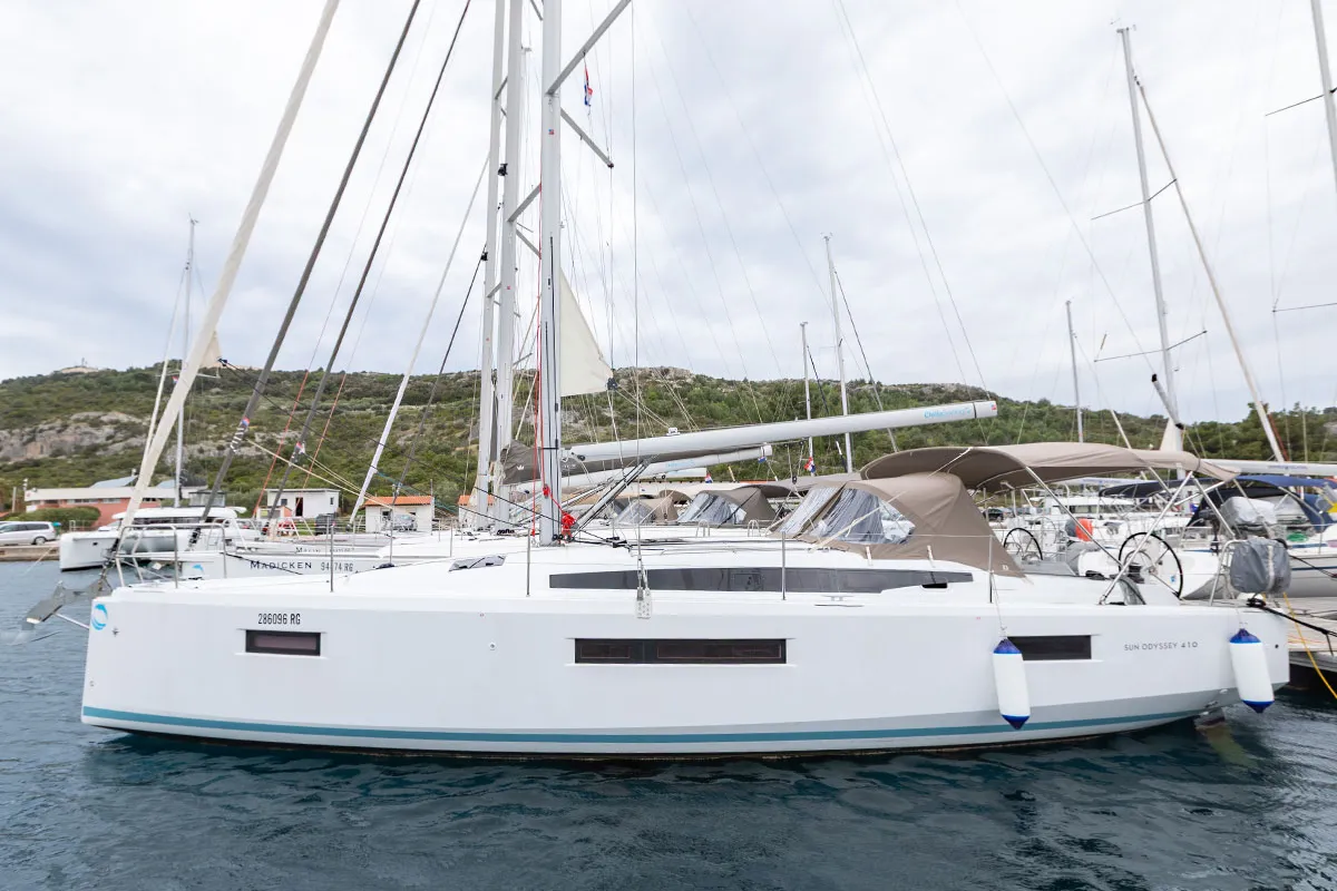 Exterior view of Oskar, a Jeanneau Sun Odyssey 410 sailboat at Primošten, Croatia
