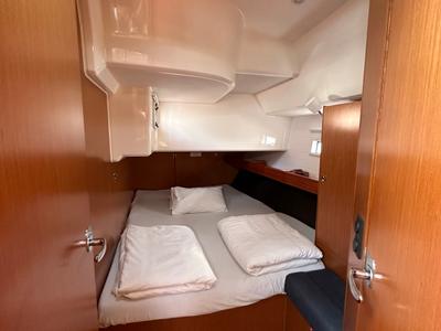 Cabin on Ceres, a Bavaria Cruiser 46 sailboat at Općina Pakoštane, Croatia