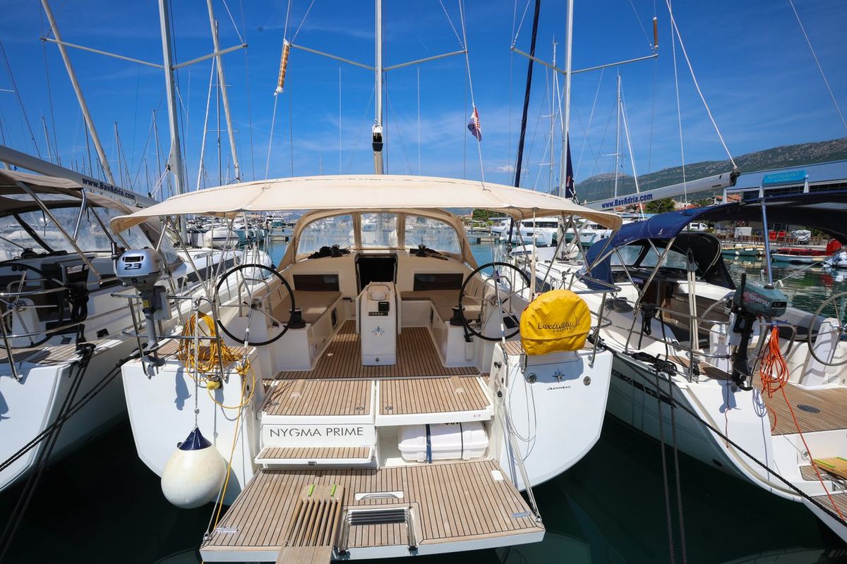 Cockpit of Nygma Prime, a Jeanneau Sun Odyssey 490 sailboat at Grad Kaštela, Croatia