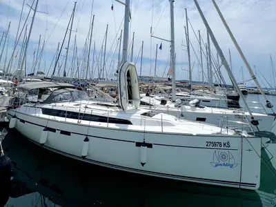 Sailuxe - Gloria