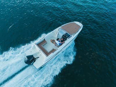 Floor plan of Quicksilver Active 755 sundeck, a Quicksilver Activ 755 Sundeck motorboat at Grad Trogir, Croatia