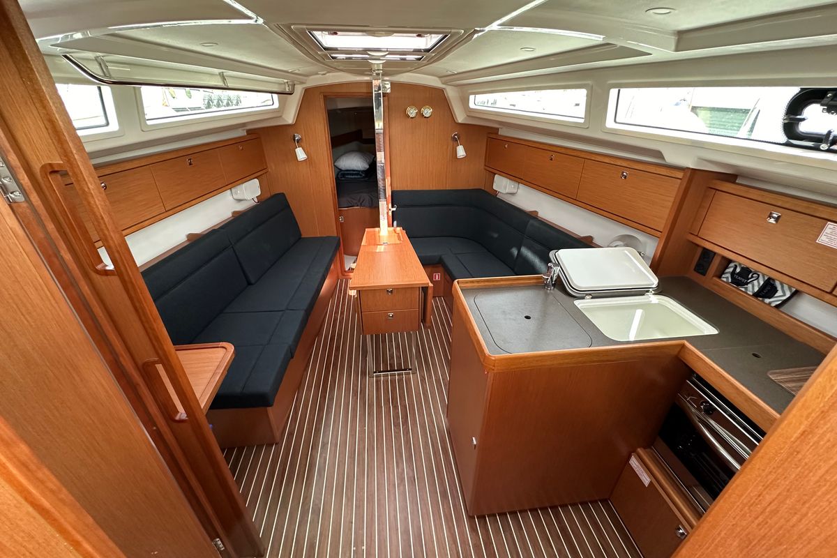 Salon of Eliza, a Bavaria Cruiser 34 sailboat at Athens, Greece