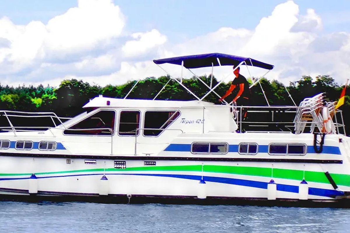 Exterior view of Athene, a Gulet Tarpon 42 N motorboat at Lübz, Germany