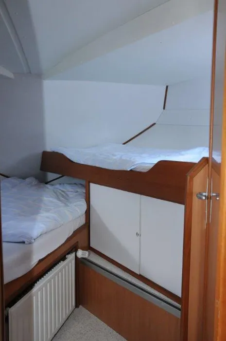 Cabin on Athene, a Gulet Tarpon 42 N motorboat at Lübz, Germany
