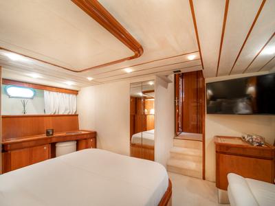Cabin on SIMPLY BRILLIANT, a Ferretti 68 yacht at Ornos, Greece